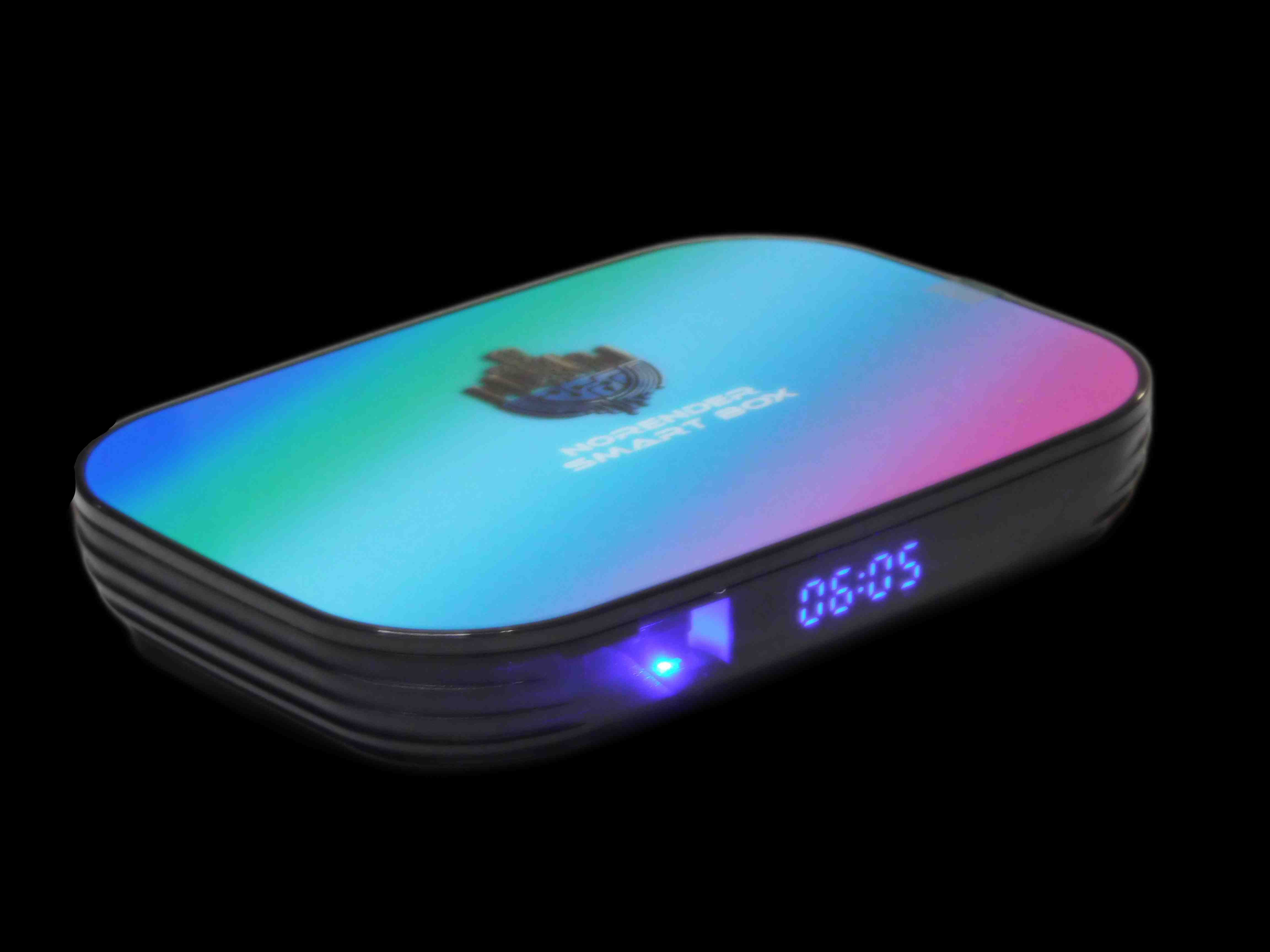 N0RENDER Smart Box close-up showing the iridescent finish